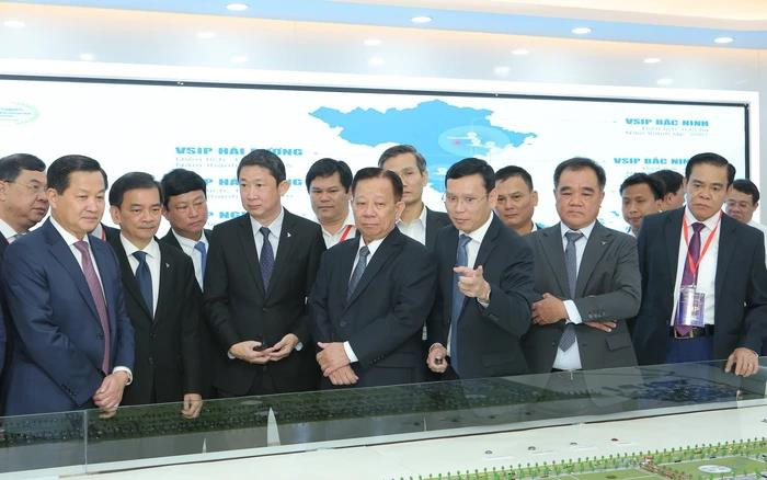 VSIP hợp tác với 9 tỉnh phát triển khu công nghiệp thông minh