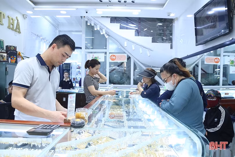 Giá vàng biến động liên tục, giao dịch tại Hà Tĩnh vẫn trầm lắng