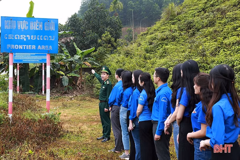Thiết thực chương trình “Tháng ba biên giới” ở Vũ Quang