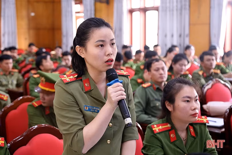 Tuyên dương 18 thanh niên, phụ nữ Công an Hà Tĩnh tiêu biểu