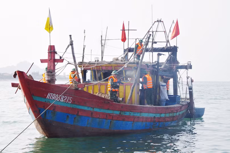 Hà Tĩnh kiên quyết đấu tranh, ngăn chặn tàu giã cào