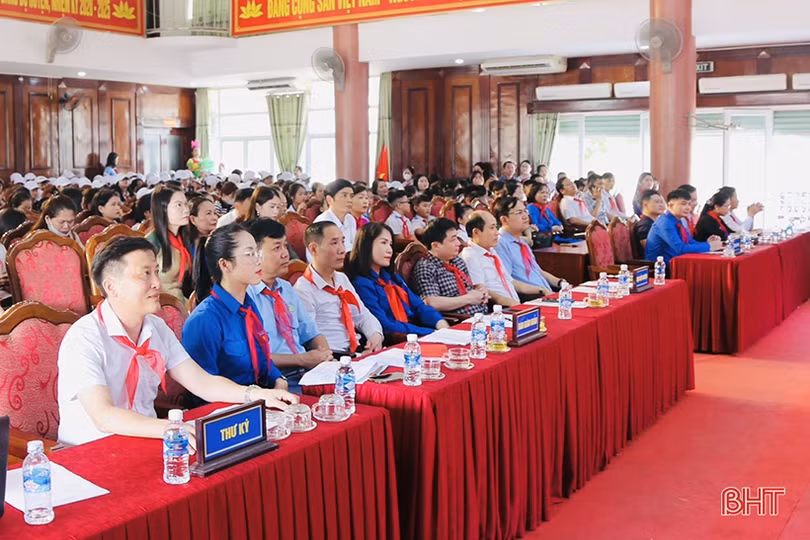 Trường Tiểu học 1 thị trấn đạt giải nhất Liên hoan “Chỉ huy Đội giỏi” huyện Thạch Hà
