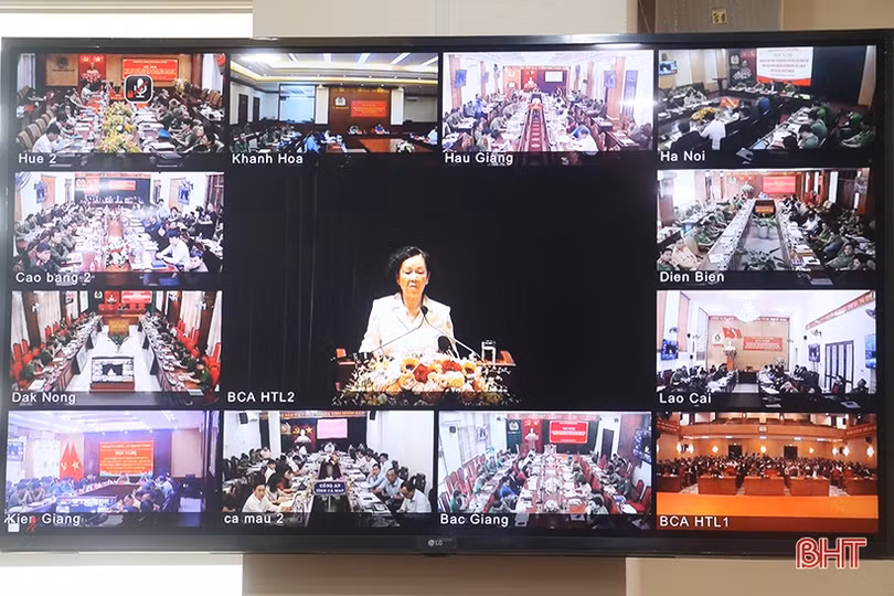 Tiếp tục xây dựng lực lượng công an trong sạch, vững mạnh, chính quy, tinh nhuệ, hiện đại