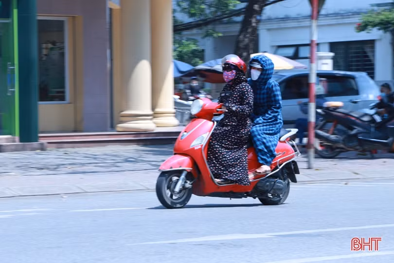 Nắng nóng gay gắt từ đầu mùa, bác sỹ Hà Tĩnh khuyến cáo đề phòng sốc nhiệt