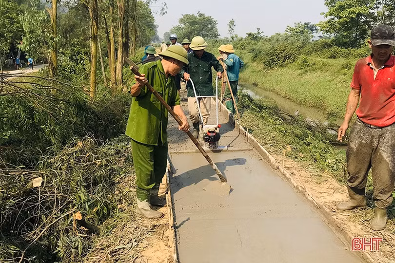 Huy động gần 200 triệu đồng làm đường tránh ngập ở Nghi Xuân