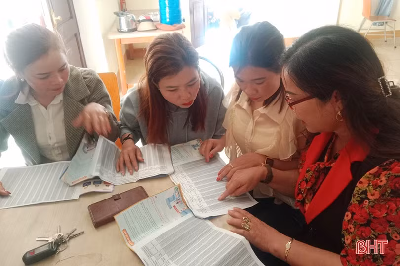 Những “cánh tay nối dài” của BHXH thị xã Kỳ Anh