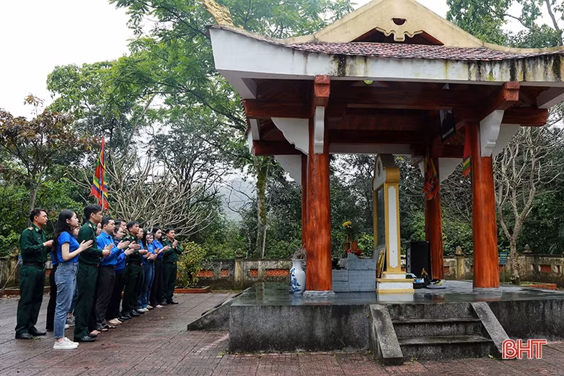 Thiết thực chương trình “Tháng ba biên giới” ở Vũ Quang