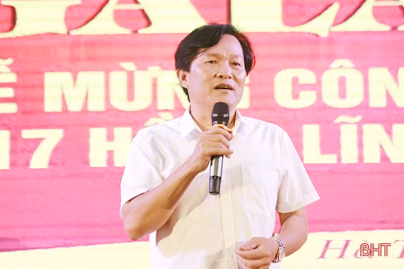 Hội Cổ động viên mừng U17 Hồng Lĩnh Hà Tĩnh giành á quân quốc gia