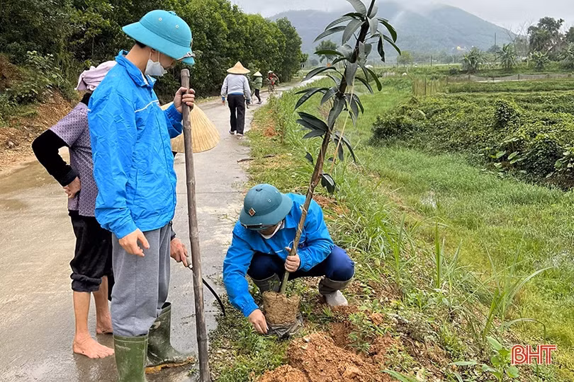 Cán bộ đoàn nhiệt huyết, giỏi làm kinh tế ở Đức Thọ