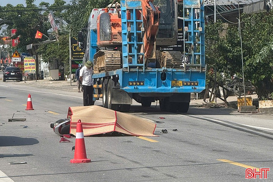 Xe tải và xe máy va chạm nhau, 1 người tử vong tại chỗ