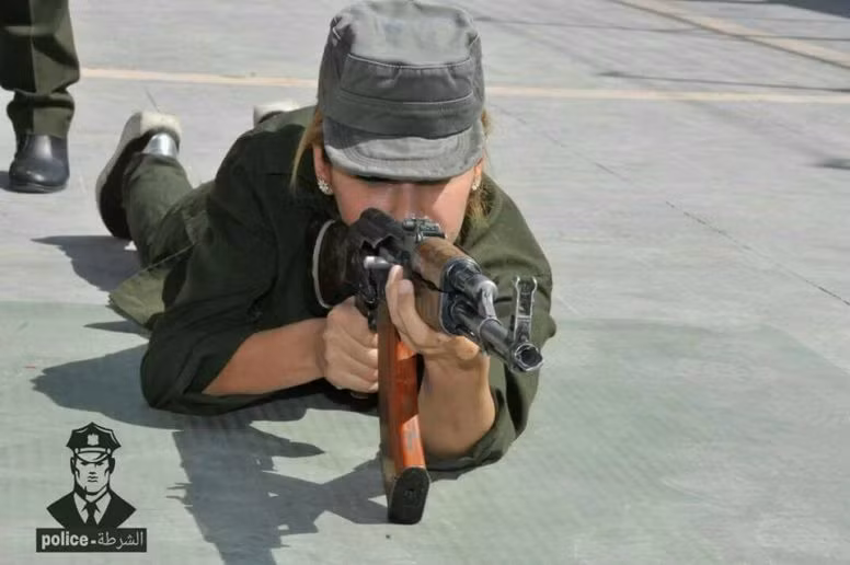 photo nhung bong hong trong luc luong canh sat syria