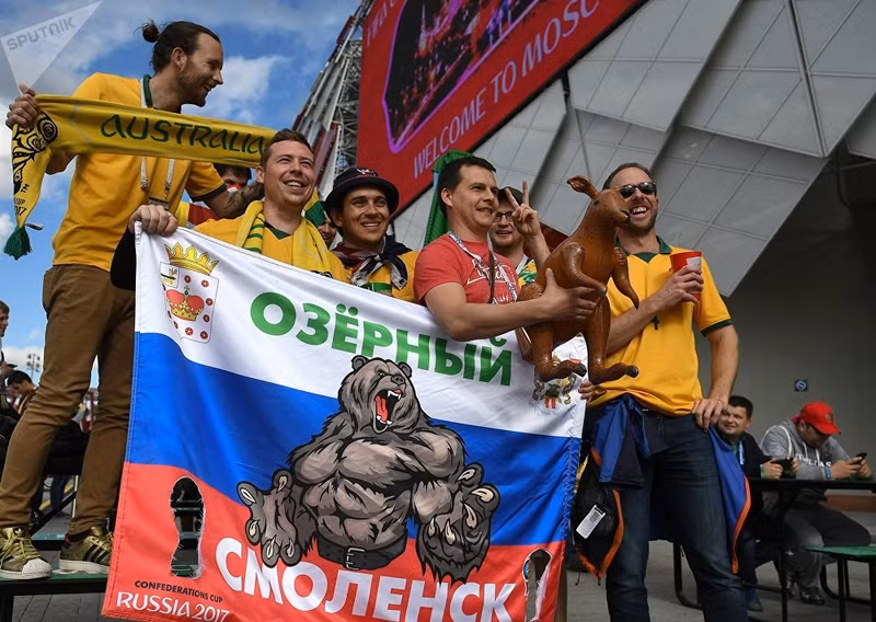 photo fan bong da the gioi cuong nhiet voi confederations cup 2017