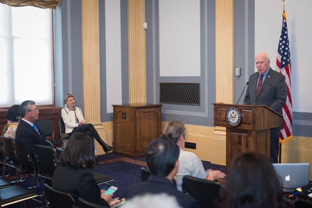 chieu phim ve nan nhan chat doc da cam viet nam tai thuong vien my