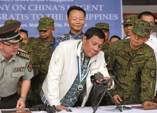 trung quoc tang philippines hang nghin sung de doi pho phien quan