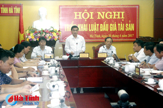 ha tinh quan triet pho bien luat dau gia tai san