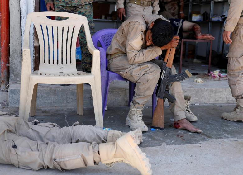 photo ben trong mot benh vien da chien o syria