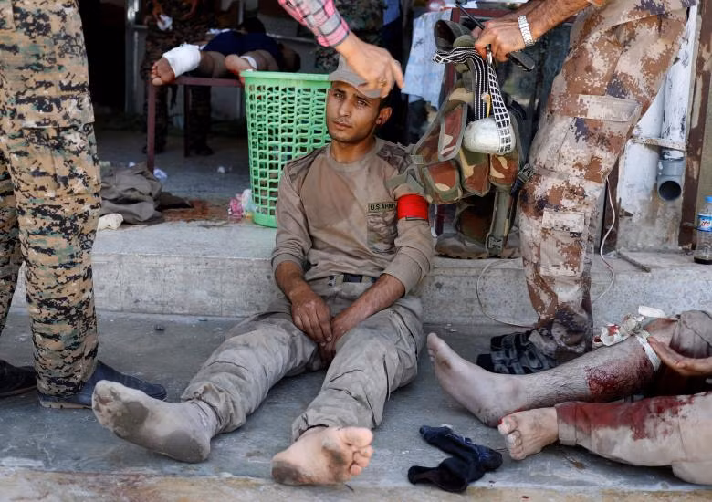 photo ben trong mot benh vien da chien o syria