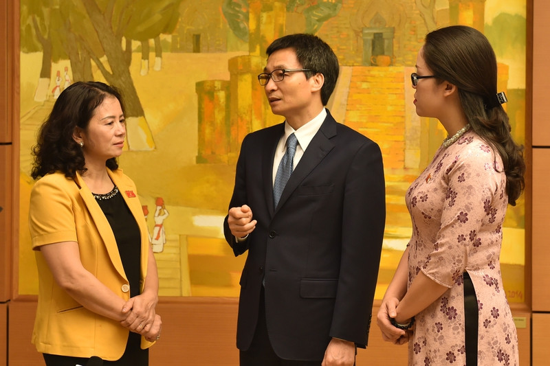 khong chu truong bo bien che doi voi giao vien