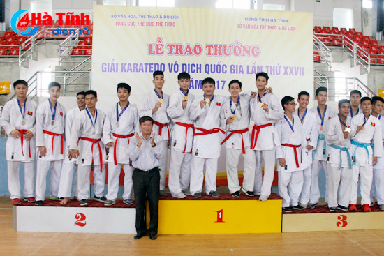 doan vdv ha tinh hoan thanh xuat sac nhiem vu tai giai vo dich karatedo quoc gia 2017