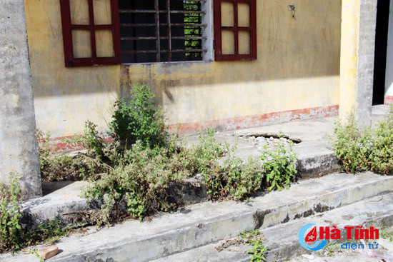 vuong luat hon 600 nha van hoa thon bi bo hoang