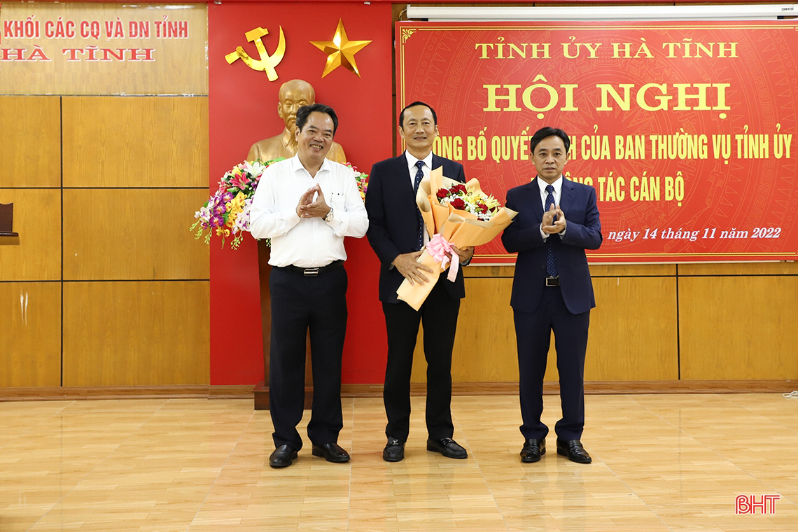 Ban Thường vụ Tỉnh ủy Hà Tĩnh công bố các quyết định về công tác cán bộ