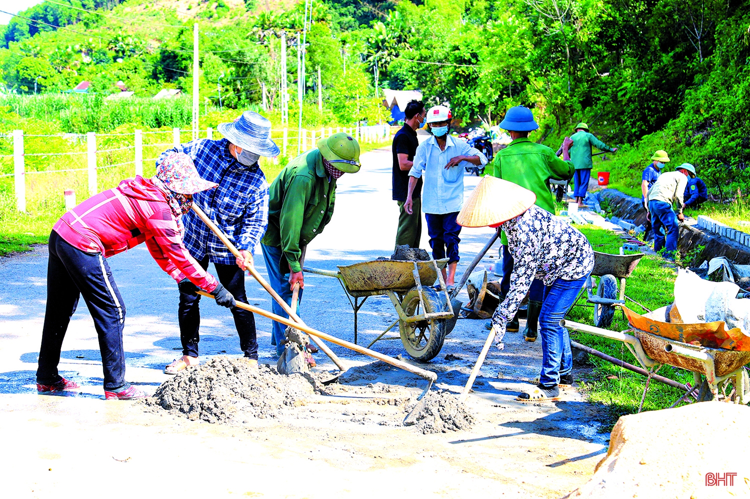 Vượt qua thách thức, Hà Tĩnh giữ vững sự ổn định, tạo động lực phát triển cho chặng đường mới