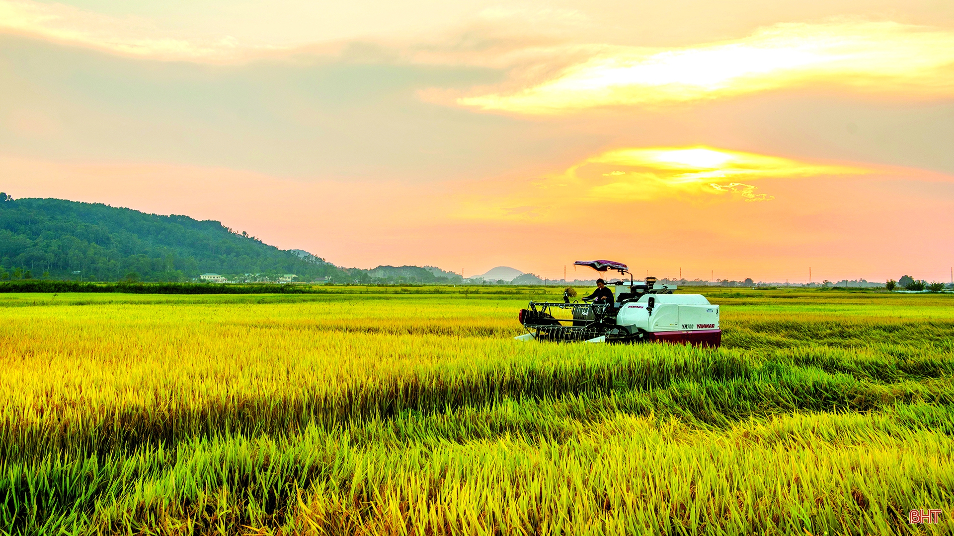 Vượt qua thách thức, Hà Tĩnh giữ vững sự ổn định, tạo động lực phát triển cho chặng đường mới
