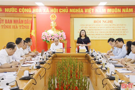 Công bố quyết định của Bộ Nội vụ về kiểm tra công tác tổ chức thi hành pháp luật 