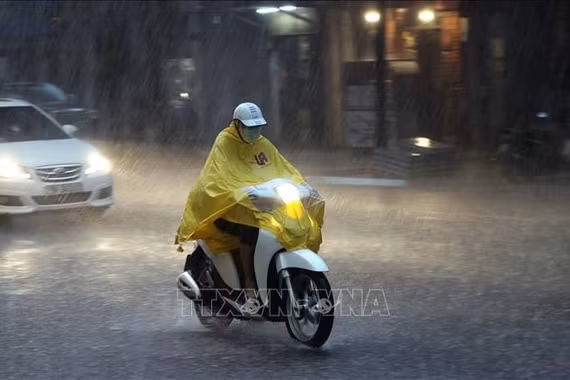 Miền Bắc đón không khí lạnh đầu mùa, nền nhiệt giảm và nhiều nơi có mưa dông
