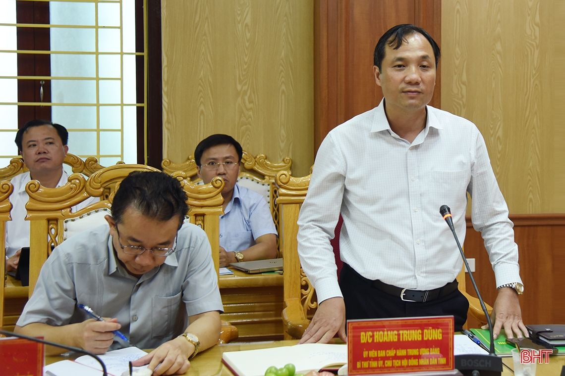 Thường trực Tỉnh ủy Hà Tĩnh giao ban công tác xây dựng Đảng với các đảng bộ trực thuộc