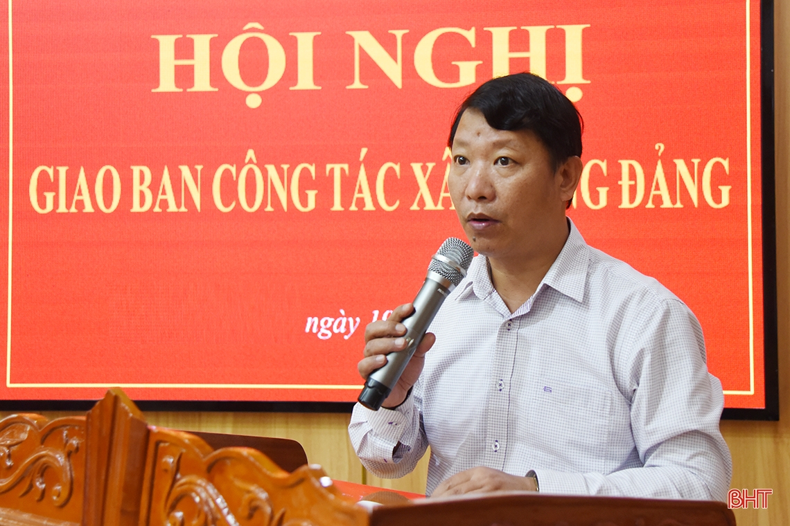 Thường trực Tỉnh ủy Hà Tĩnh giao ban công tác xây dựng Đảng với các đảng bộ trực thuộc