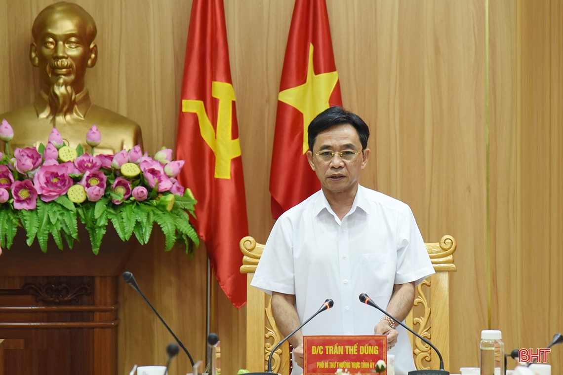 Thường trực Tỉnh ủy Hà Tĩnh giao ban công tác xây dựng Đảng với các đảng bộ trực thuộc