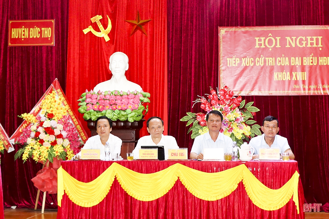Chủ tịch UBND tỉnh Võ Trọng Hải tiếp xúc cử tri tại huyện Đức Thọ