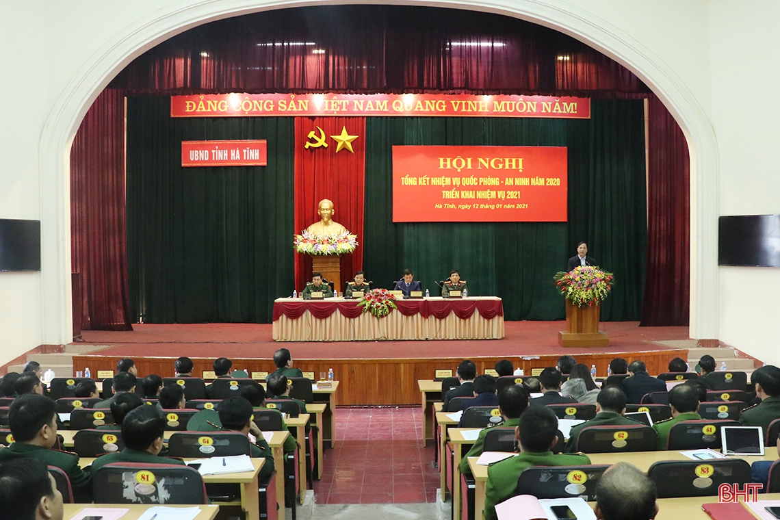 Giữ vững quốc phòng, an ninh là nhiệm vụ trọng yếu, thường xuyên