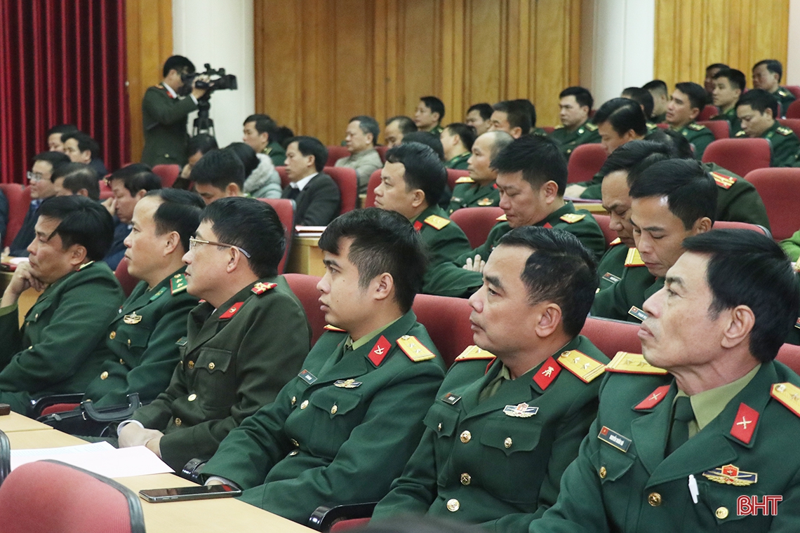 Giữ vững quốc phòng, an ninh là nhiệm vụ trọng yếu, thường xuyên