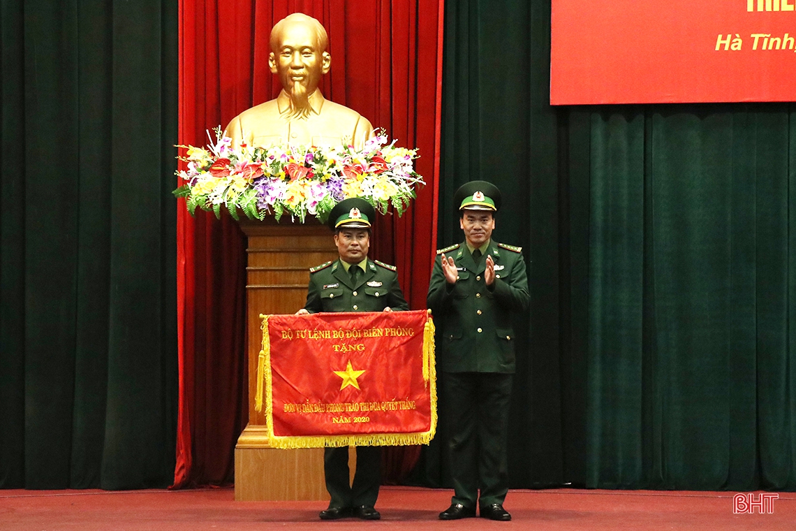 Giữ vững quốc phòng, an ninh là nhiệm vụ trọng yếu, thường xuyên