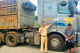 CSGT Công an Hà Tĩnh phát hiện tài xế dương tính với ma túy