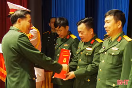 Bổ nhiệm 137 phó chỉ huy trưởng, chính trị viên phó quân sự cấp xã