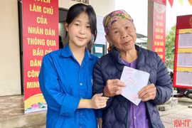 Tuổi trẻ Hà Tĩnh tích cực hỗ trợ công tác bầu cử