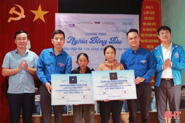 Tuổi trẻ VTV lan tỏa tinh thần nhân ái đến người dân vùng bão lũ Hà Tĩnh