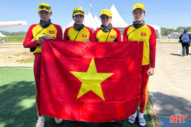 Nữ VĐV đua thuyền Hà Tĩnh cùng đồng đội giành HCV SEA Games 33