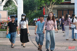 Tuyển sinh đầu cấp ở TP Hà Tĩnh: Đến mùa lại... “nóng”