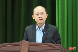 Phó Bí thư Thường trực Tỉnh ủy tiếp xúc cử tri tại xã Cẩm Lạc