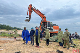 Hà Tĩnh dừng các cuộc họp chưa cần thiết để tập trung phòng chống bão, mưa lũ