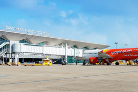Tạm đóng cửa sân bay Vinh trong 6 tháng để sửa đường băng