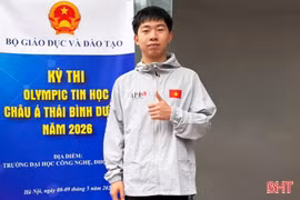 Nam sinh Hà Tĩnh giành huy chương Bạc Olympic Tin học Châu Á - Thái Bình Dương