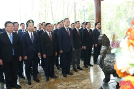 Tổng Bí thư Tô Lâm tri ân các tiền bối tiêu biểu của Đảng và các anh hùng liệt sỹ tại Hà Tĩnh