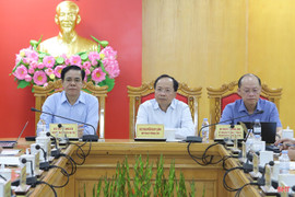 UBND tỉnh Hà Tĩnh họp rút kinh nghiệm ứng phó bão số 5