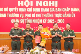 Đảng ủy Quân sự tỉnh Hà Tĩnh công bố quyết định về công tác cán bộ