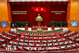 Thông cáo báo chí về ngày làm việc thứ 2 Hội nghị Trung ương 13